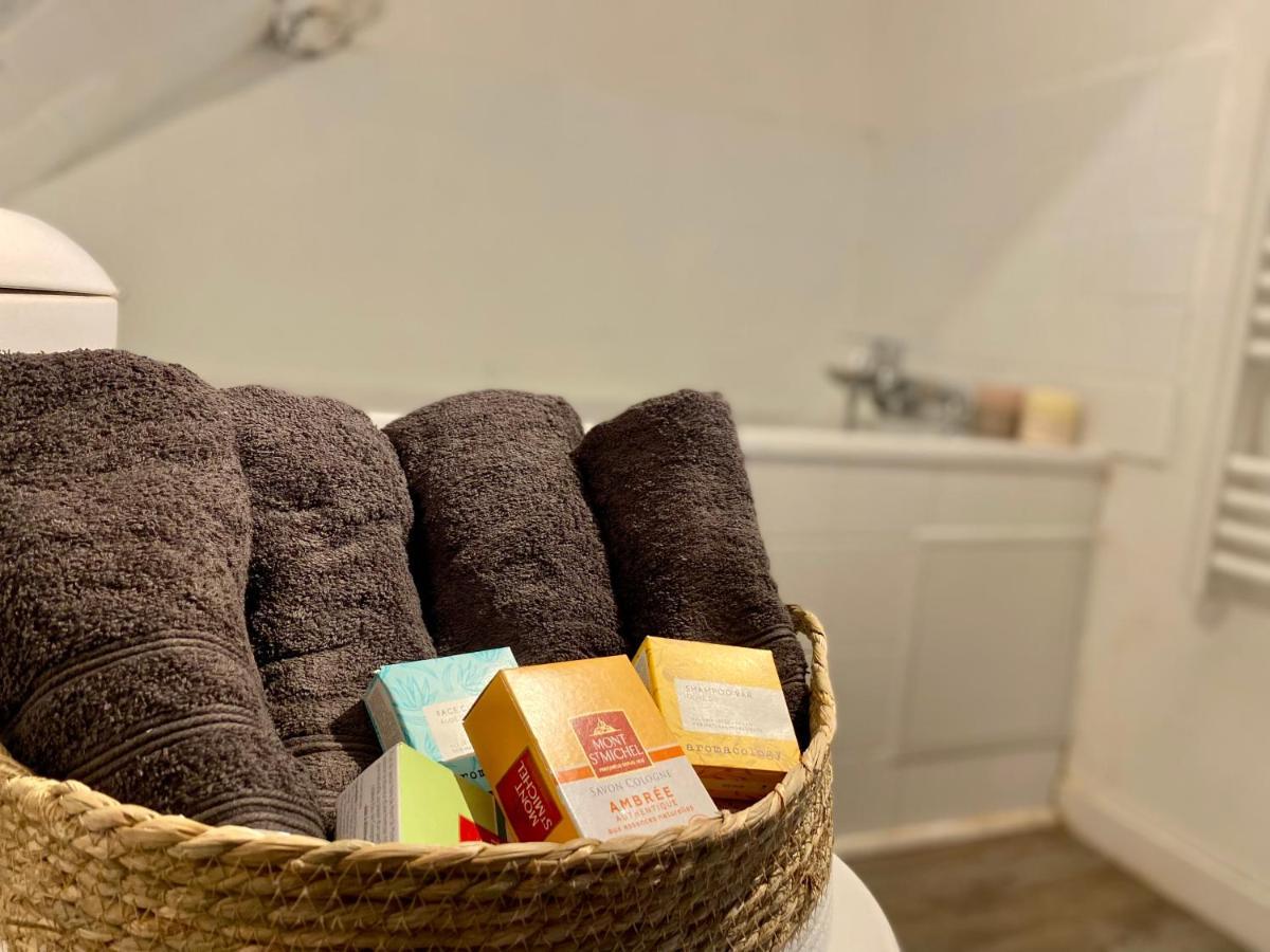 Mon Saint-Martin - Appart'Hotel - Coeur De バイユー エクステリア 写真